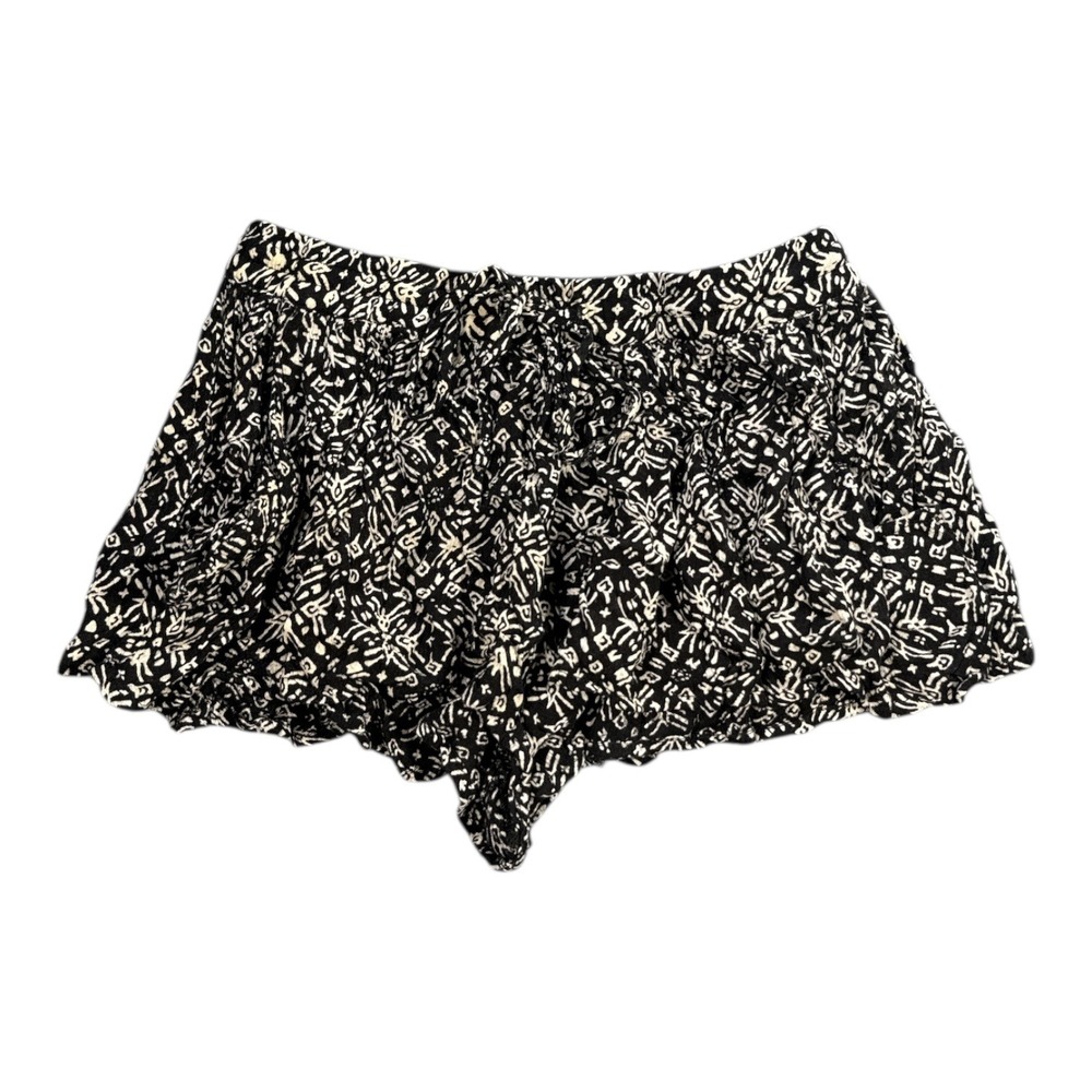 Forever 21 Black White Geometric Print Ruffle Shorts Women's Size S